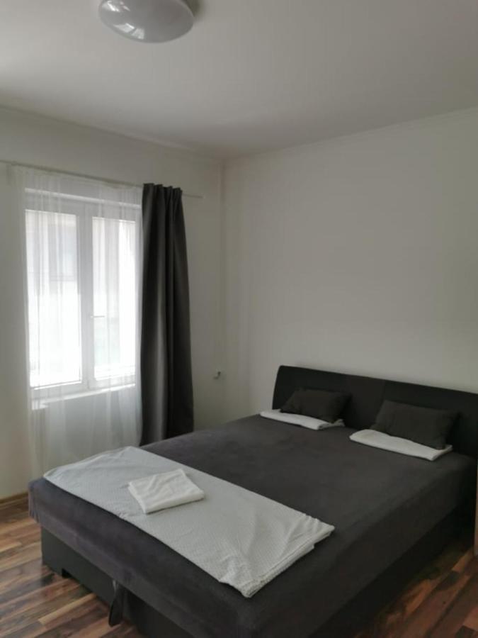 Tifani Apartman Keszthely Buitenkant foto