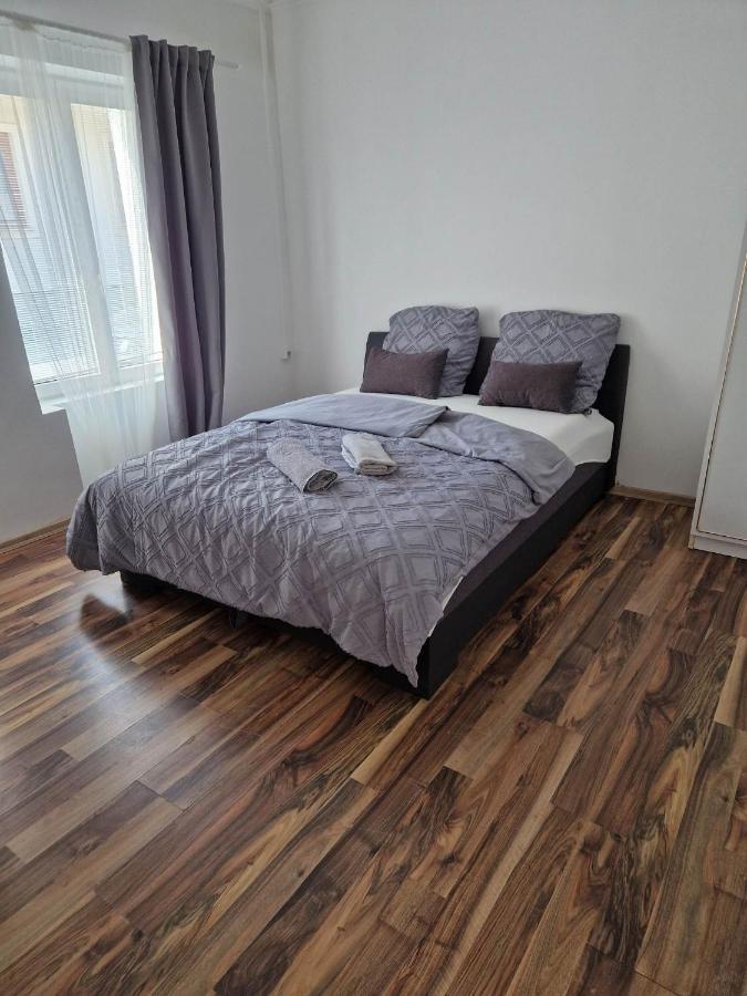 Tifani Apartman Keszthely Buitenkant foto
